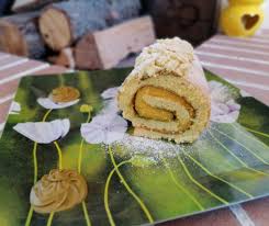 In una ciotola montare i tuorli con lo zucchero e il cucchiaino di miele fin quando non diventa un composto chiaro e spumoso. Rotolo Di Pasta Biscotto Con Crema All Arancia Wip Radio