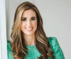 Jennifer Cuthbert's Instagram, Twitter & Facebook