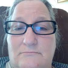 Lisa Mciver's Instagram, Twitter & Facebook