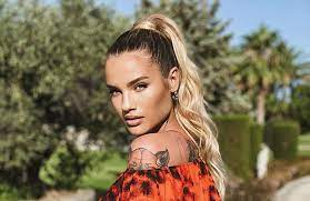 Stała się znana szerszej publiczności za sprawą wystąpienia w programie „top model, w którym zajęła czwarte. Karolina Gilon Height Facts Biography Models Height