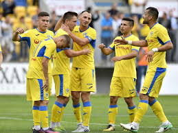 Petrolul ploiesti soccer offers livescore, results, standings and match details. Petrolul Ploiesti Chindia Targoviste Duel De Liga 1 Pe Ilie Oana Leo Grozavu Si Viorel Moldovan In Lupta Pentru Promovare Pariuri 1x2