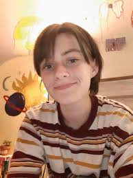 any androgynous name ideas? she/they : r/lgbt