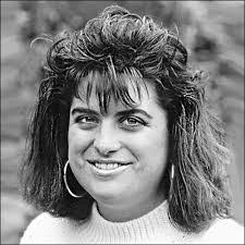 Lisa Vitelli's Instagram, Twitter & Facebook