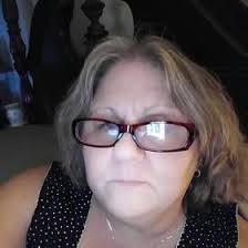 Rena Moss's Instagram, Twitter & Facebook