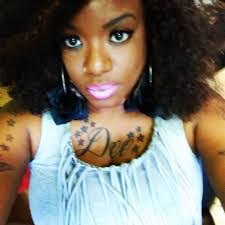 Dee Purcell's Instagram, Twitter & Facebook