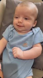 Muito precioso pra deixar só na galeria.. 💙