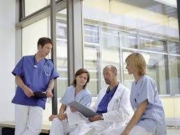 Gaji dokter emang gak kecil, tapi besaran gaji mereka kerap dinyatakan belum sesuai sama pekerjaannya lho. Klinik Di Kota Kecil Ini Tawarkan Gaji Rp 5 8 M Setahun Untuk Dokter Umum