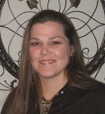 Esther Bray's Instagram, Twitter & Facebook