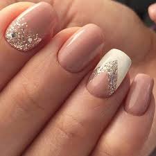 1001 Ideen Zur Perfekten Manikure Mit Gelnagel Glitzer Nagel Nageldesign Nageldesign Ideen Und Gel Nagel Design