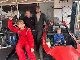 Ung og gammel samlet for 30-årsfeiring: