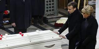 Les fibres utilisées sont dites. Pourquoi Macron S Est Ravise Avant De Benir Le Cercueil De Johnny Hallyday La Libre