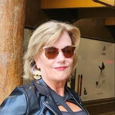 Amy Widner's Instagram, Twitter & Facebook