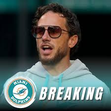 Watch: Mike McDaniel loses it at referee for questionable DPI call