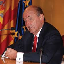 9 Mataró Bus posa en marxa noves línies i millora el servei 20 Entrevista a  Miquel Roca i Junyent 22 El millor de Manuel Cus