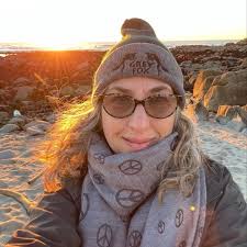 Update: Aurora is back tonight! This is from 9:35pm near Ukiah, CA. I think  we have a shot again.