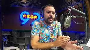 زينب بنت محمد بن عبد الله، أكبر بنات النَّبي محمد من زوجته خديجة بنت خويلد، واختُلف أيّهما أكبر هي أم القاسم، وُلدت قبل البعثة النبوية بعشر سنوات، وأدركت الإسلام وهاجرت إلى المدينة المنورة، وتُوفّيت سنة 8 هـ عند زوجها وابن خالتها أبو العاص بن الربيع وعمرها يومئذٍ. ØªØ­Ù…ÙŠÙ„ Ø§Ù†ØªØ§ ÙƒØ­ÙŠØ§Ù†