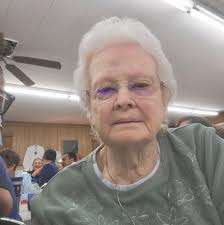 Abandoned Tammy n Johnny's restaurant in Melfa, VA