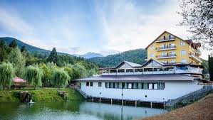 3 000 m²teren de vanzare in zona turistica sambata de sus. Poiana Izvorului Cazare Sambata De Sus La Poalele Muntilor Fagaras Judetul Brasov