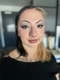 Happy Monday !! Hello to all future brides I would love to be part of your  stories ❤️ Professional Makeup Artist Specialized in enhancing Your Natural  Beauty and make you feel confident