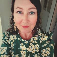 I'm beyond honoured to have won the Nujum Award for the month of January!  This recognition acknowledges exceptional performance and the embodiment of  haus & haus core values. Thank you haus &