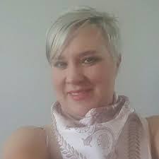 Nadia Horne's Instagram, Twitter & Facebook