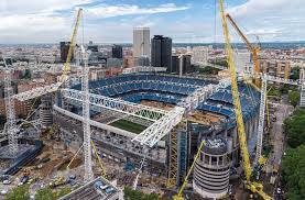 Panoramic view of the stadium. Weltklasse Team Liebherr Spielt Im Santiago Bernabeu Stadion Lectura Press In 2021 Santiago Real Madrid Madrid