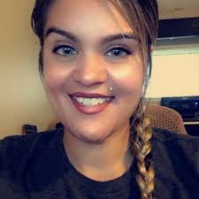 Leslie Toro's Instagram, Twitter & Facebook