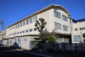 豊国中学校の外観