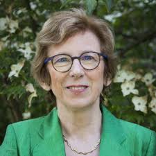 Liz Nicholls (@LizNichollsBLT)