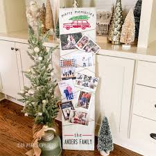 Tie a matching bow at the top and loop a length of it through the back to hang. Our Favorite Ways To Display Christmas Cards Anders Ruff Custom Designs Llc