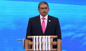 Saat ini, menteri luar negeri dijabat oleh hishammuddin hussein dan dibantu oleh wakilnya, kamarudin jaffar sejak 10 maret 2020. Menteri Hal Ehwal Luar Negeri Ii Brunei Lawat Malaysia Esok