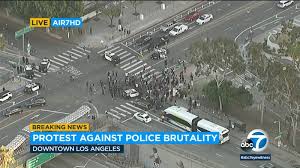 La man sues lapd, his own uncle over injuries at blm protest. Black Lives Matter Demonstrators Shut Down Highway 101 In Los Angeles In Protest Of George Floyd Death Abc7 San Francisco