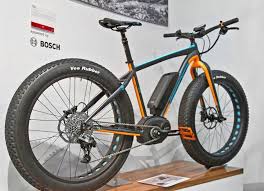 Extrabreiter Fahrradtrend Fatbikes Fur Sand Wuste Und Schnee Der Spiegel Reise Fahrrad Pedelec Elektromotor