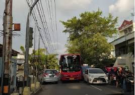 Dua kecelakaan bus di sabtu pagi, pejalan kaki tewas. Ugal Ugalan Gibran Langsung Tegur Sopir Bus Bst Di Instagram