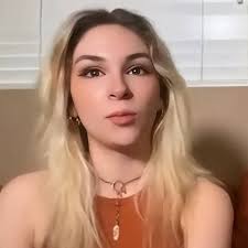 Dany and Ale Villarreal of The Warning speak with B-Sides host Pete Mar  about their new album 'Keep Me Fed', their perspective