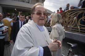 Ojciec tadeusz rydzyk podczas urodzin radia maryja skomentował sprawę oskarżeń o tuszowanie pedofilii wobec biskupa edwarda janiaka, nazwał go męczennikiem. O Rydzyk Wyjawil Tajemnice Aut Od Bezdomengo Kim Jest Zagadkowy Pan Stanislaw Wygral Szostke W Totka 14 10 2019 R Dziennik Zachodni