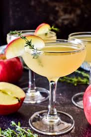 How to make the appletini, a vodka apple martini (aka kangaroo) and bonus modern appletini twist, i'm calling the easy on the tini.if you like this video. Appletini Lemon Tree Dwelling