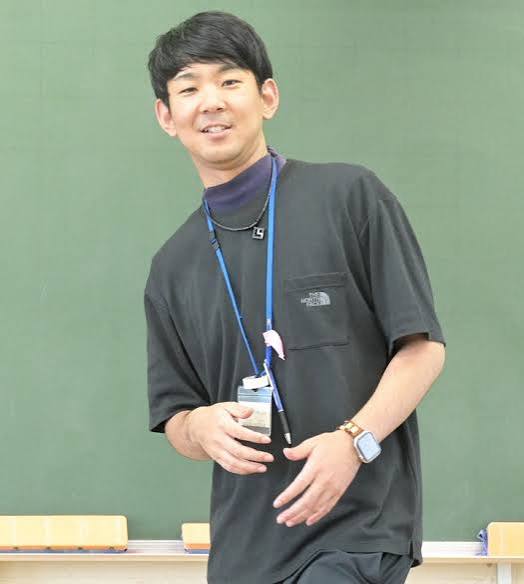 Japan teacher with Brazilian roots hopes for children to keep dreams despite discrimination - The Mainichi