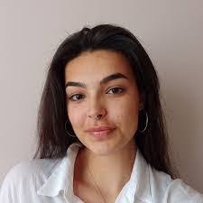 Laura Denino's Instagram, Twitter & Facebook