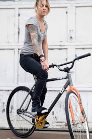 Cc3e04989fb244e46c948f8baed7ecbe Jpg 431 648 Madchen Auf Fahrradern Fixie Fahrrad Radfahren