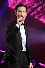 This article was first run in the straits times newspaper on july 7, 2013. Jam Hsiao Jam Hsiao Invested 150 Million To At Tea Fans Come To See Him At Ximending Albums Et Chansons En Streaming Et Telechargement Mp3 Kumpulan Alamat Grapari Telkomsel Dan Alamat Bank