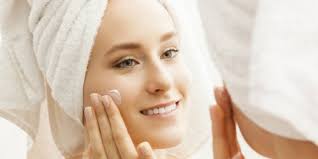 Langkah awal untuk mendapatkan kulit yang putih dan sehat adalah mencuci muka. Cara Memutihkan Wajah Secara Alami Dan Permanen Dalam 1 Hari Dream Co Id