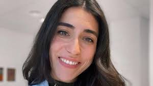 La uróloga Cristina Barrera alerta del grave peligro que corres al aguantar  las ganas de ir al baño: la advertencia