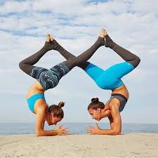 Partner Yoga Sharejunkies 3 Yoga Challenge Poses Partner Yoga Poses Yoga Photography
