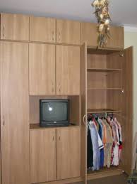 Einige von ihnen senden uns nach erfolgter montage fotos ihres neuen möbelstücks zu. Wohnwand Nach Mass Jetzt Online Planen Bestellen Schrankplaner De