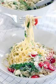 Spaghetti With Arugula And Cherry Tomatoes Recipe Vegetarian Pasta Dishes Vegetarian Recipes Pasta Dishes