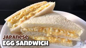 Sandwich telur goreng simple ala benjo, mudah dan sedap l tiga beradik hai semua telor dan roti di buat sandwich pas banget buat sarapan pagi atau makan malam ya buat nya cukup. Sandwich Telur Mayo Ala 7 11 Ide Menu Sarapan Praktis Enak Youtube