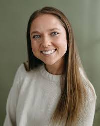 Samantha Maier's Instagram, Twitter & Facebook