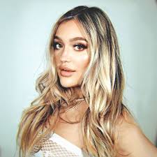 Zoe (@earth2zoe) • Instagram photos and videos