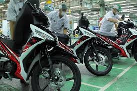Pilihan modifikasi warna velg motor. Supra 125 2015 Promotion Off60